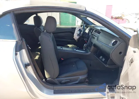 2014 Ford Mustang V6 from USA, damaged, VIN 1ZVBP8EM9E5234160